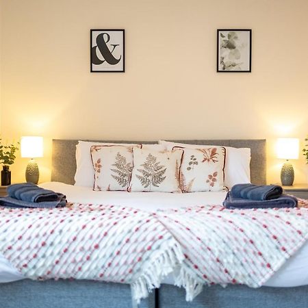 Adrian House, Near Hospital, Easy Parking + Garden Apartment Carlisle  Bagian luar foto