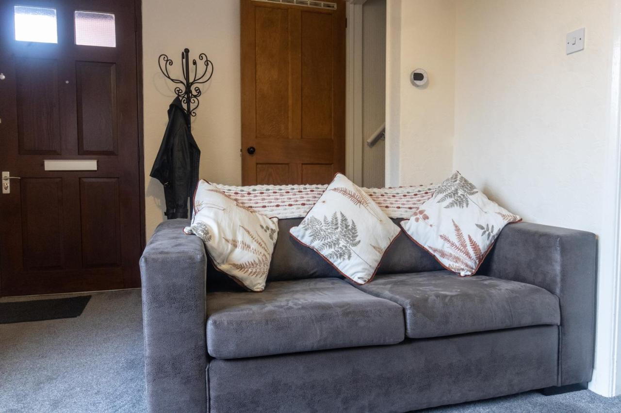 Adrian House, Near Hospital, Easy Parking + Garden Apartment Carlisle  Bagian luar foto